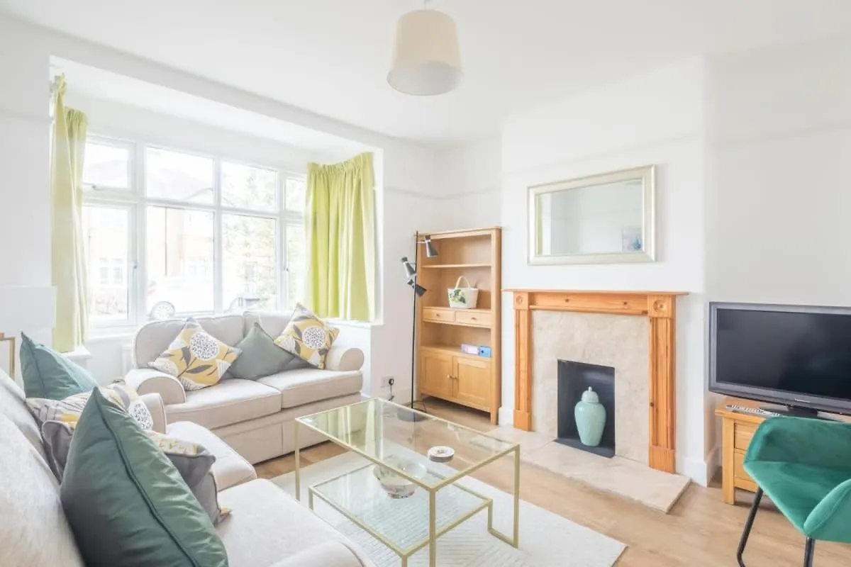 Charming Central Family Home Cambridge