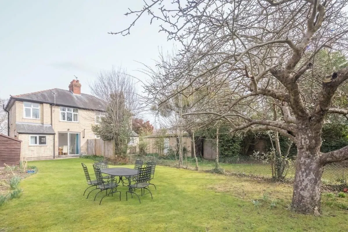 Charming Central Family Home Cambridge  0*, Cambridge (Cambridgeshire)