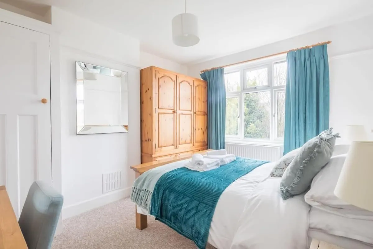 Holiday home Charming Central Family Home Cambridge